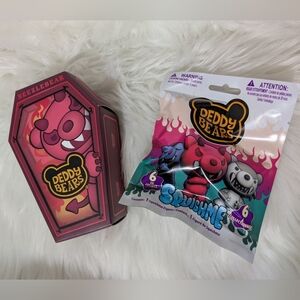 Deddy Bears Mini Beezlebear Coffin Box & Bonus Blind Bag Squishme New!